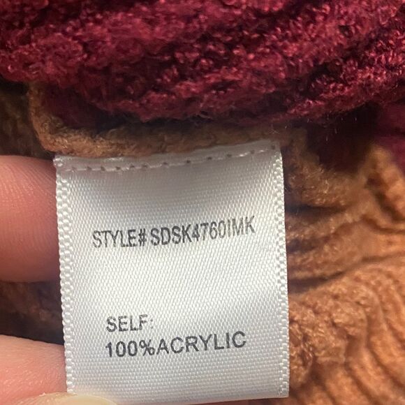 4SI3NNA Collared Cropped Chunky Button Presely Cardigan - Picture 12 of 12